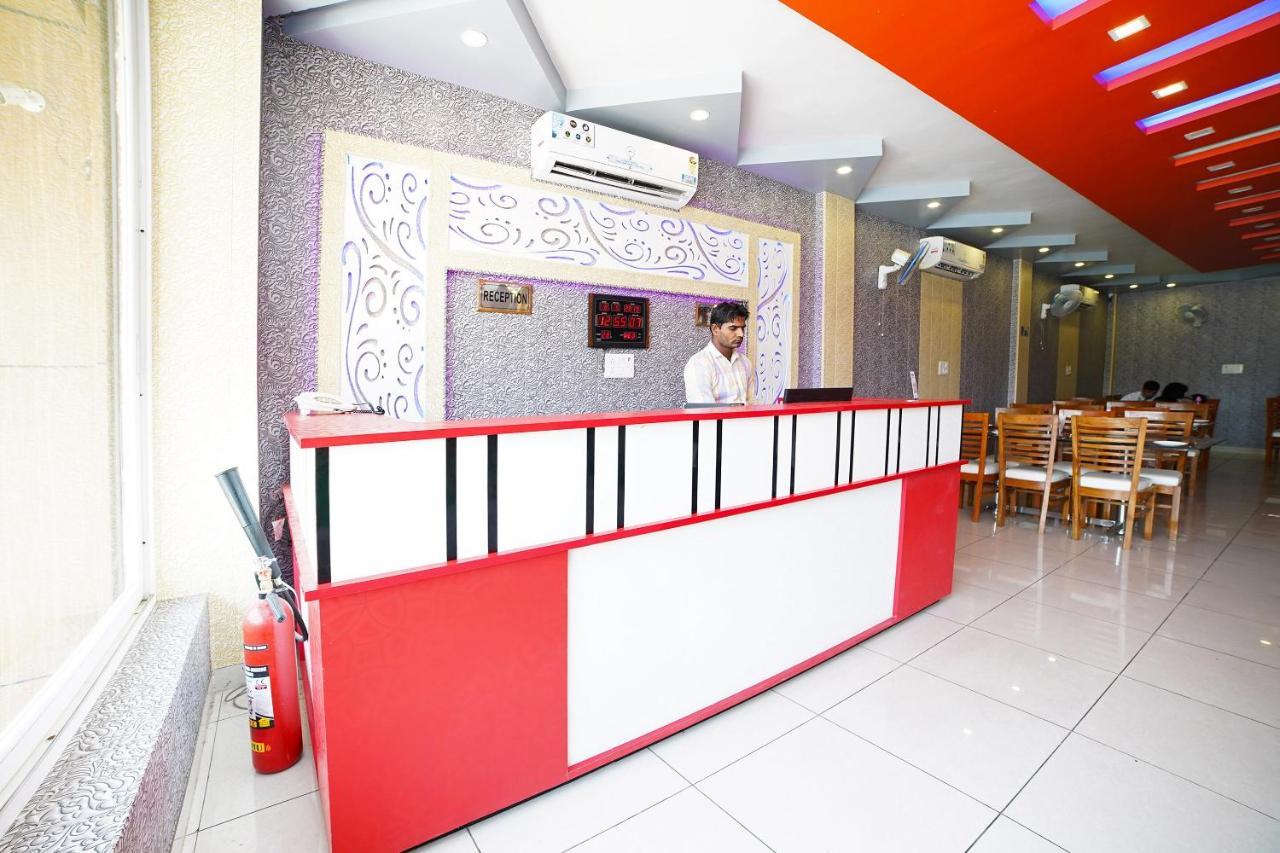 Oyo 39539 Hotel Vansh & Restaurant Kashipur Exterior photo
